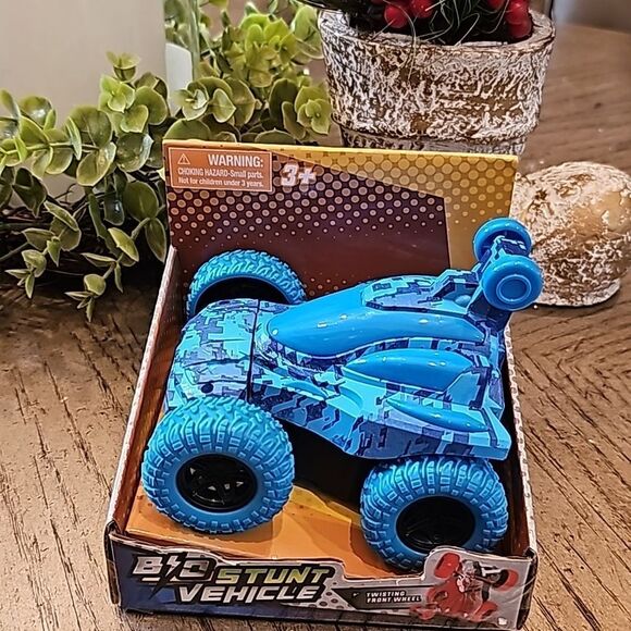 Bio stunt vehicle blue NWT - Picture 7 of 7